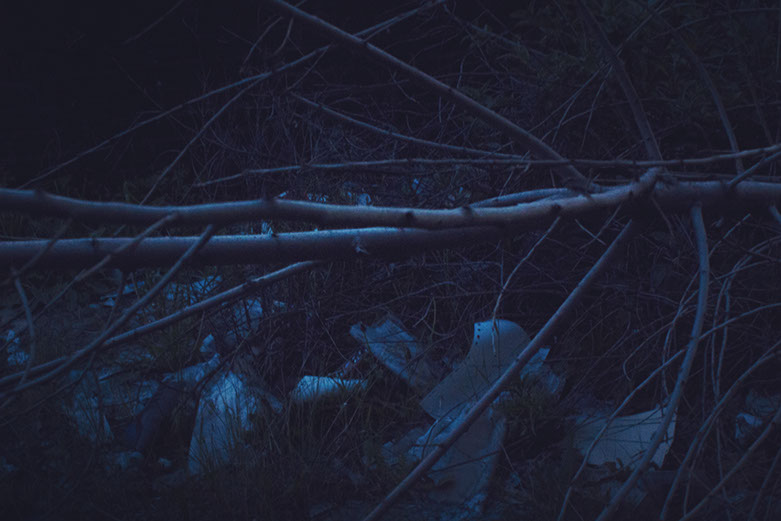 Texturen und Gegenstände in düsterer Nahaufnahme